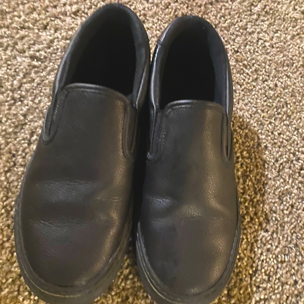 LIKE NEW UNISEX NON SLIP WORK SHOES